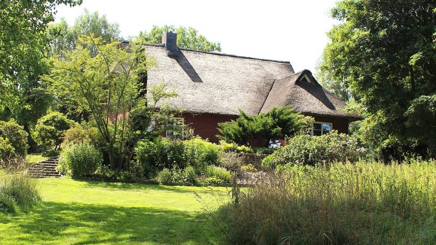 Ferienhaus für 8 Personen, mit Terrasse und Garten sowie Seeblick und Ausblick in Breiholz
