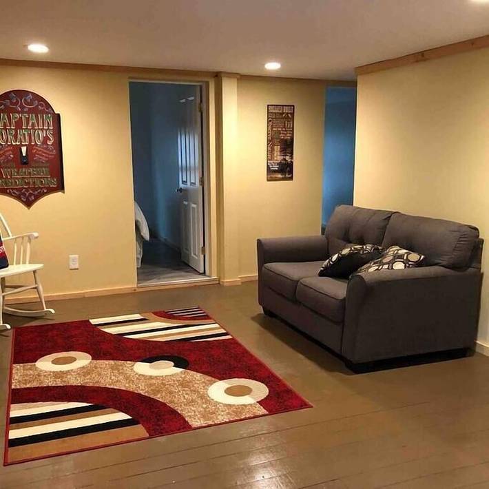 Glamping for 4 people, with garden and balcony, with pets in New Hampshire