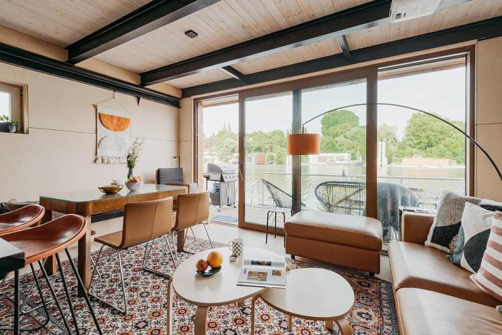 Boot für 8 Personen, mit Balkon und Terrasse sowie Ausblick in Tschechien