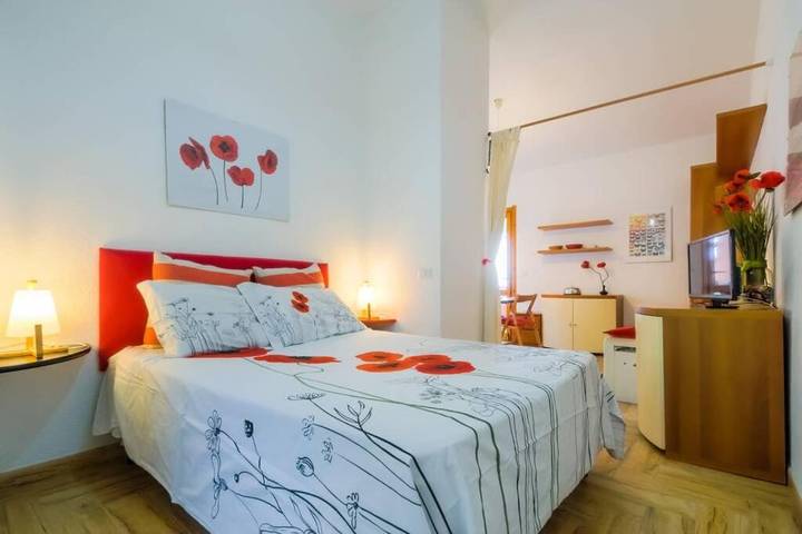 Ferienhaus für 2 Personen, mit Garten und Ausblick sowie Pool