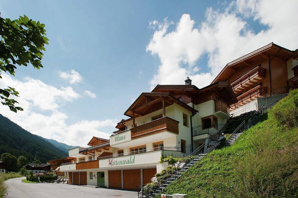 Chalet in Saalbach bij Skilift in Hinterglemm, Saalbach-Hinterglemm