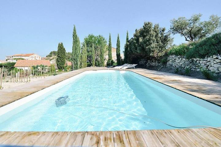 Maison de vacances pour 6 personnes, avec jardin ainsi que terrasse et piscine à Vacqueyras