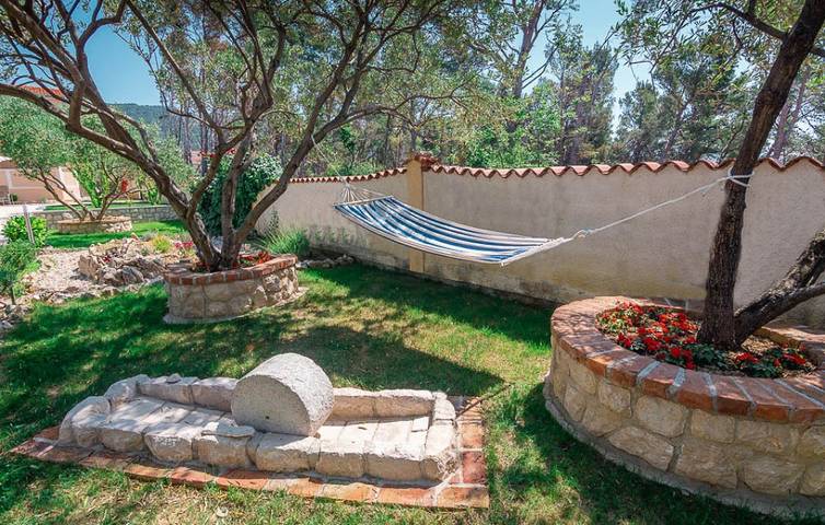 Villa für 6 Personen, mit Garten und Terrasse auf Rab - 3