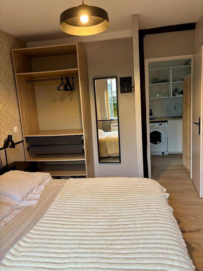 Gîte pour 2 personnes, avec terrasse à Rillieux-la-Pape - 3