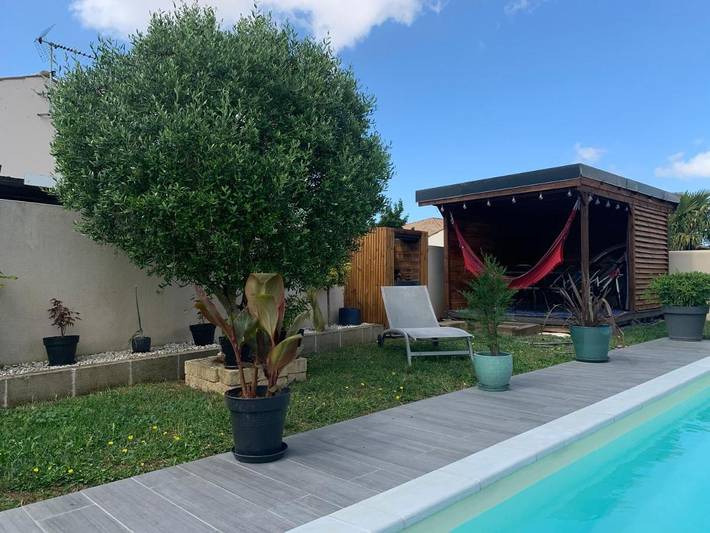 Gîte pour 3 personnes, avec piscine et jardin ainsi que vue et terrasse à Clavette (Charente-Maritime) - 4