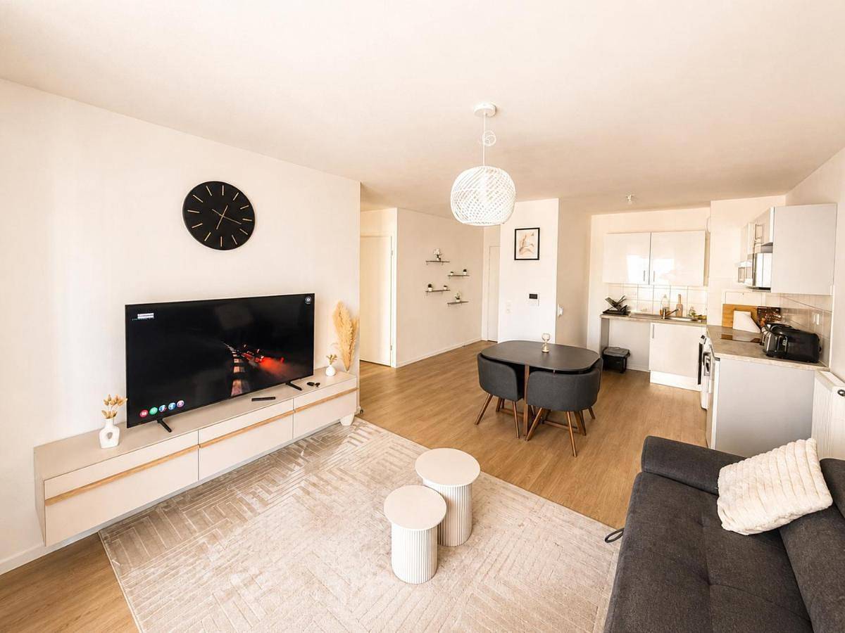 Appartement entier, Modern apartment close to Paris and Disney in Clichy-sous-Bois, Seine-Saint-Denis