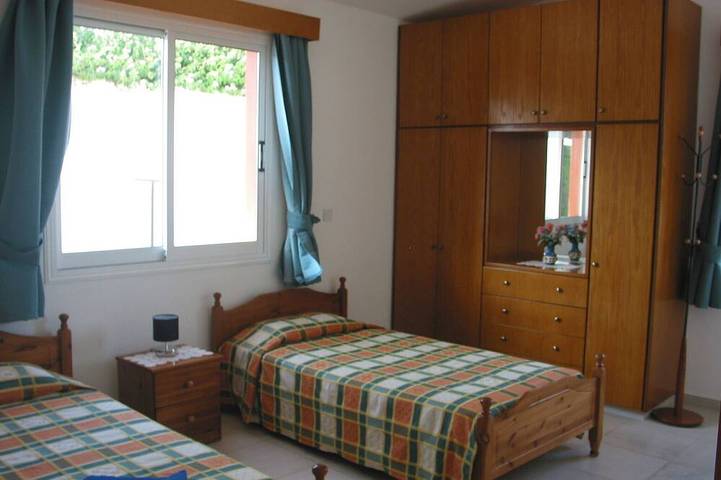 Bungalow für 4 Personen, mit Garten und Balkon auf Zypern - 2