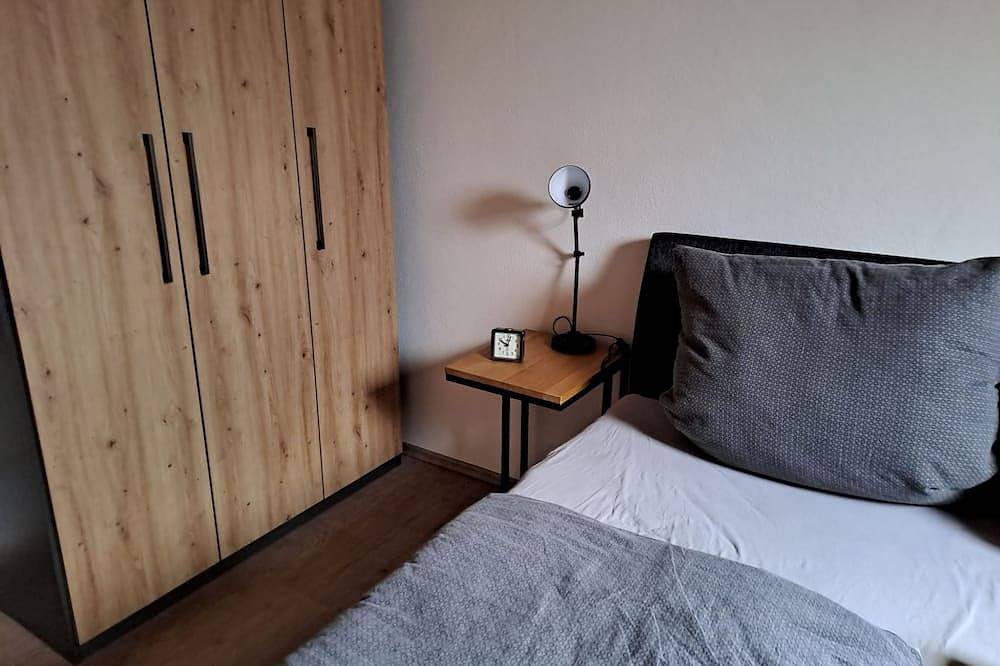 Ganze Wohnung, Hundefreundliche Ferienwohnung 120qm für bis zu 4 Personen in Schernfeld, Altmühltal