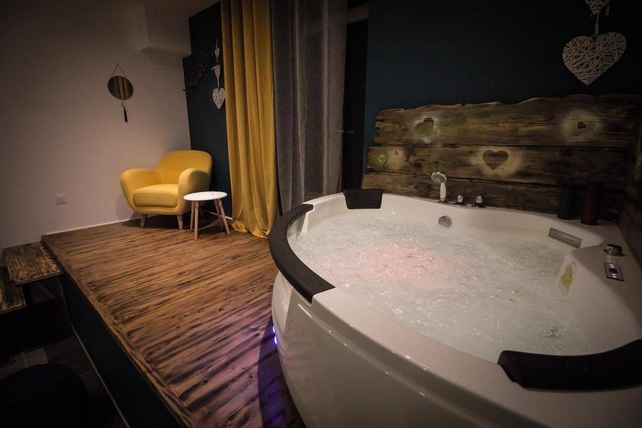 Appartement entier, Au Canal du Midi - Appartements au cœur de la ville in Carcassonne, Région de Carcassonne