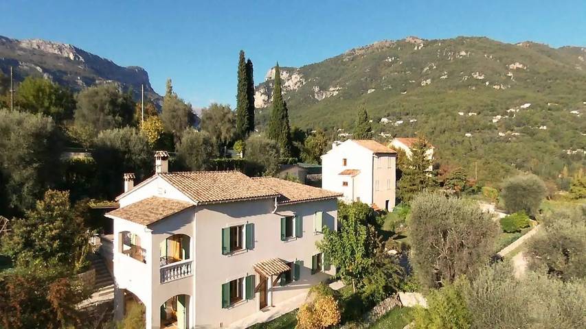 Location de vacances pour 5 personnes, avec jardin, animaux acceptés à Le Bar-sur-Loup