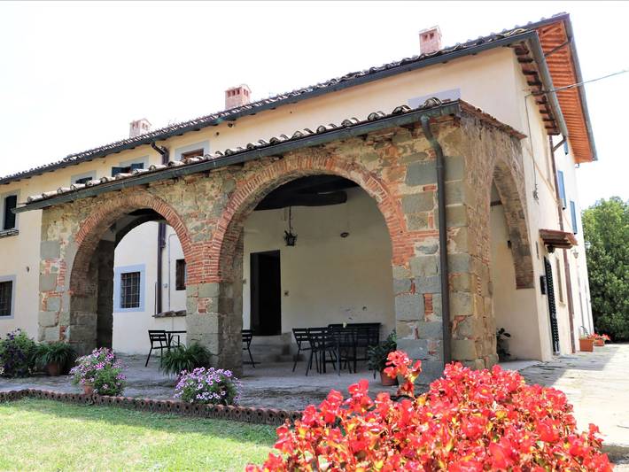 Agriturismo per 2 persone, con giardino e piscina a Reggello