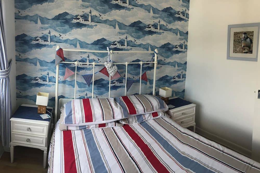 Stella Marina: Enjoy a summer of free range fun! in Freshwater East, Pembrokeshire