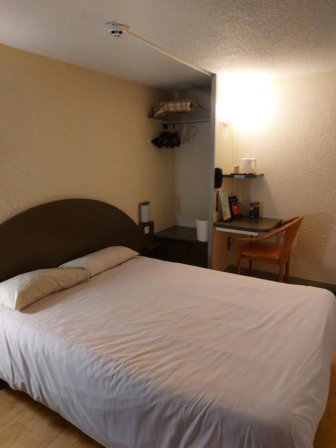 Hôtel pour 36 personnes à Pouancé