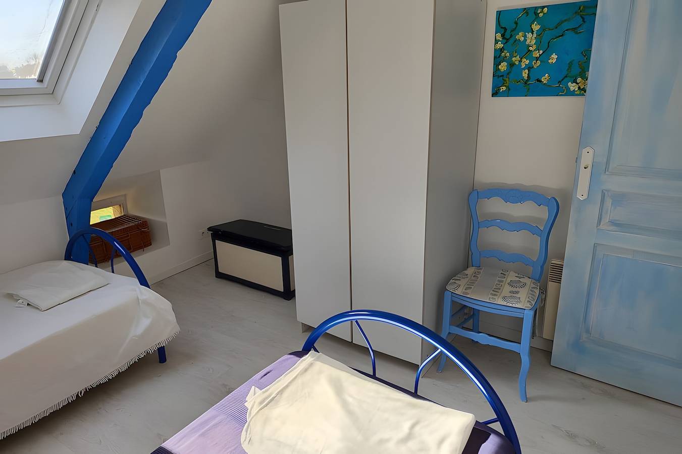 Grande maison familiale avec terrasse privée, jardin et Wi-Fi à Saint Lormel in Saint-Lormel, Région de Dinan