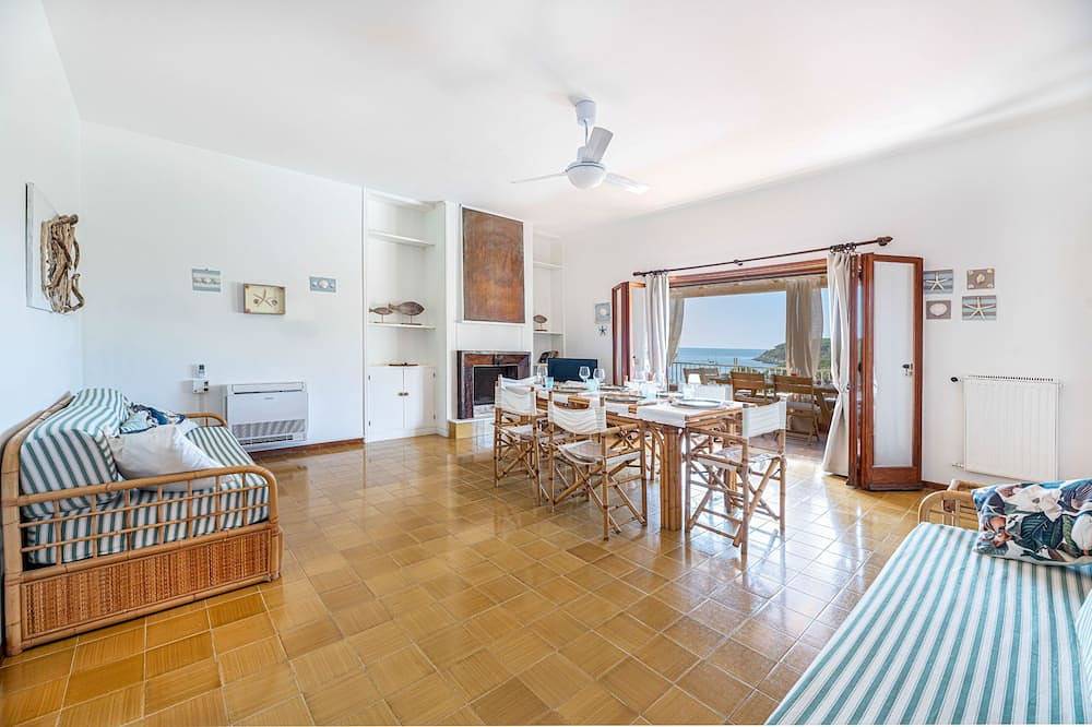 Ganze Wohnung, Vierzimmerwohnung Montecristo in Spiaggia Fetovaia, Campo nell'Elba