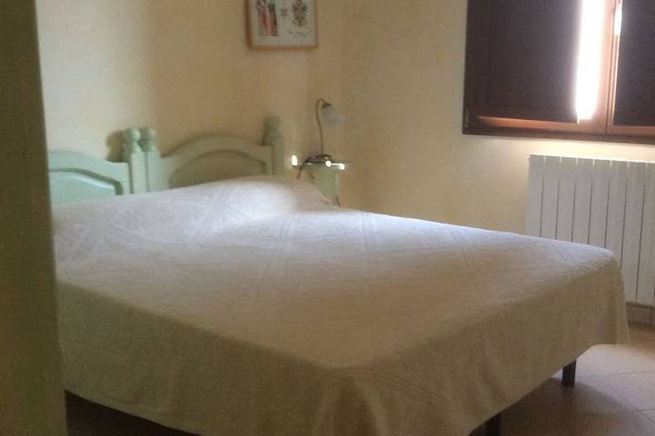 Appartamento intero, Large two-room apartment on the first floor, with balcony and bathroom. in Cabras, Stagno di Càbras