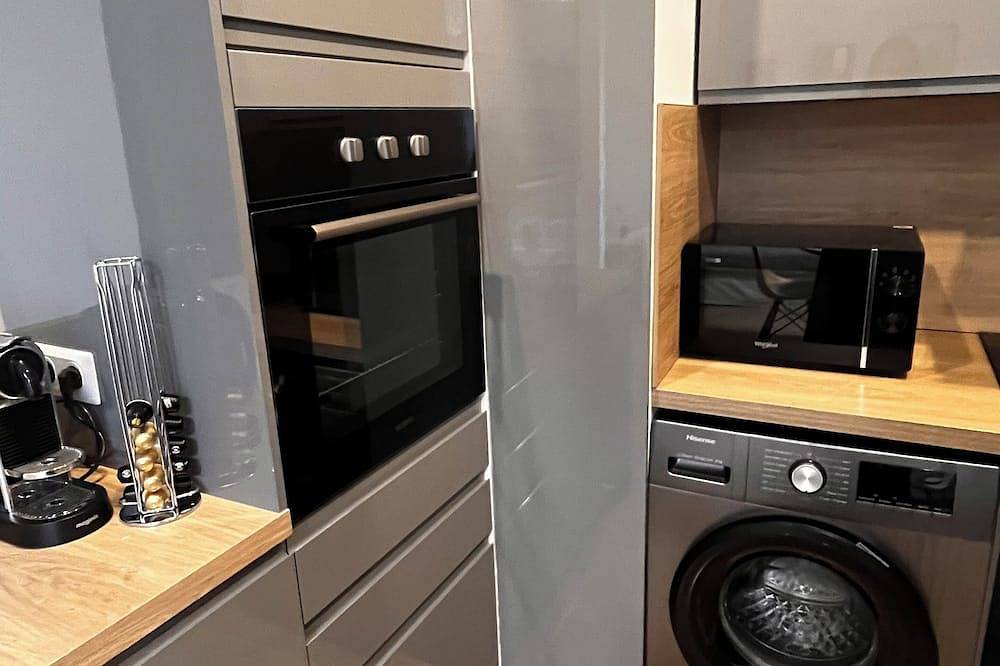Entire apartment, Appartement Confortable au Pied de la Station du Rer,10 min de la Gare de Lyon in Alfortville, Val-de-Marne