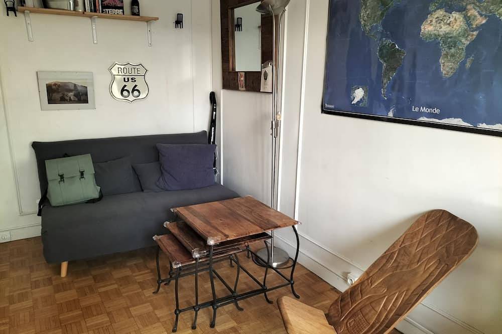 Entire apartment, Apartment close to the metro and Paris in Montreuil, Seine-Saint-Denis