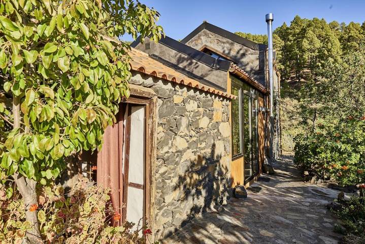 Casa rural para 4 personas, con vistas además de piscina y jardín en Garafía - 2