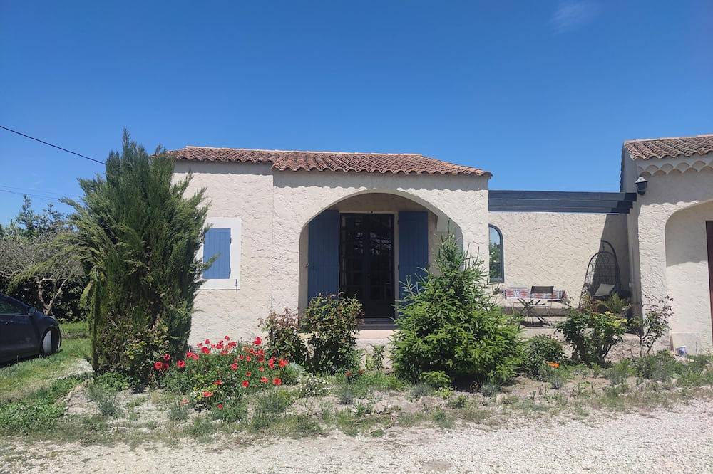 Studio in the countryside in Le Thor, Vaucluse