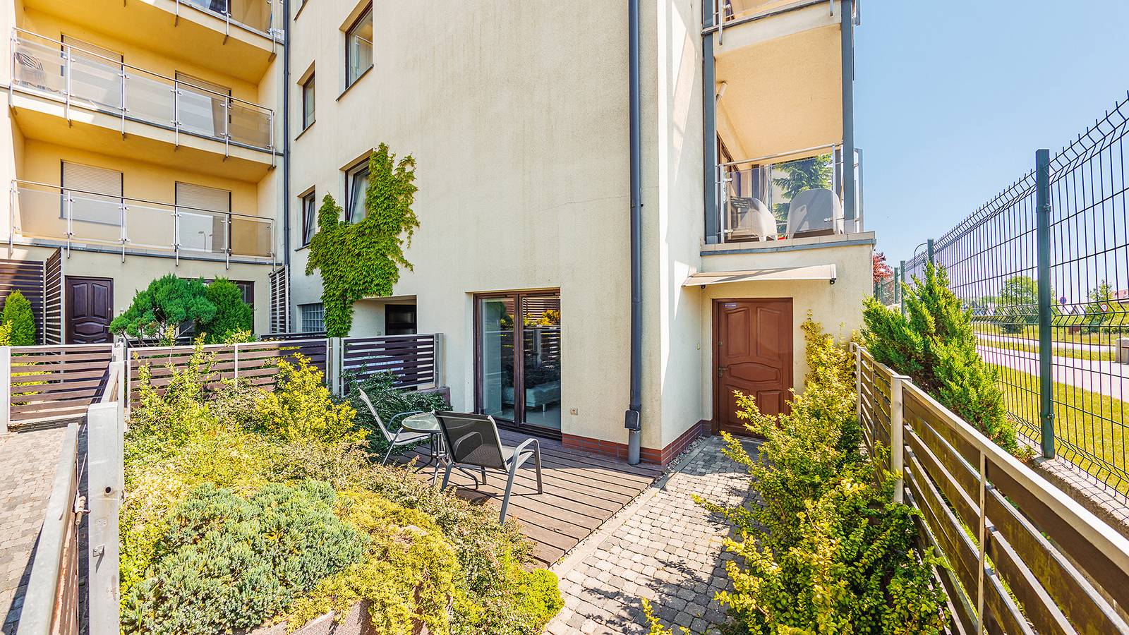 Cały apartament wypoczynkowy, Apartament wakacyjny dla 3 osób z taras in Sarbinowo, Powiat koszaliński