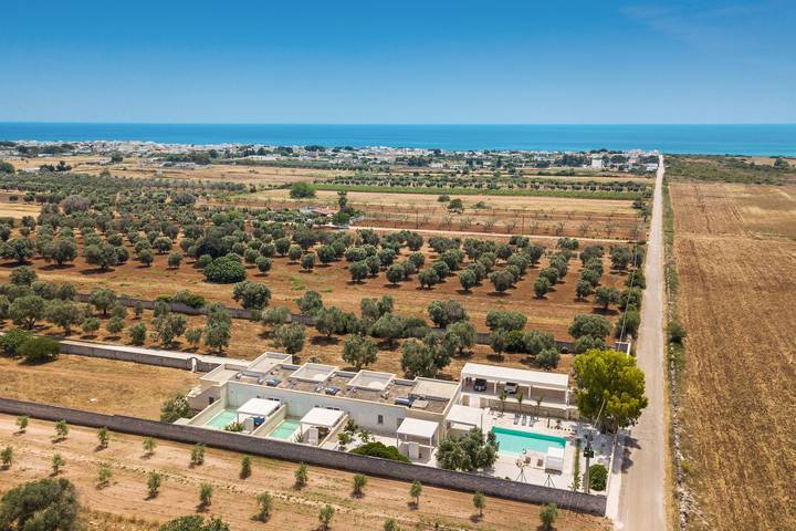 Ferienhaus für 11 Personen, mit Garten und Pool in Specchiarica - 2