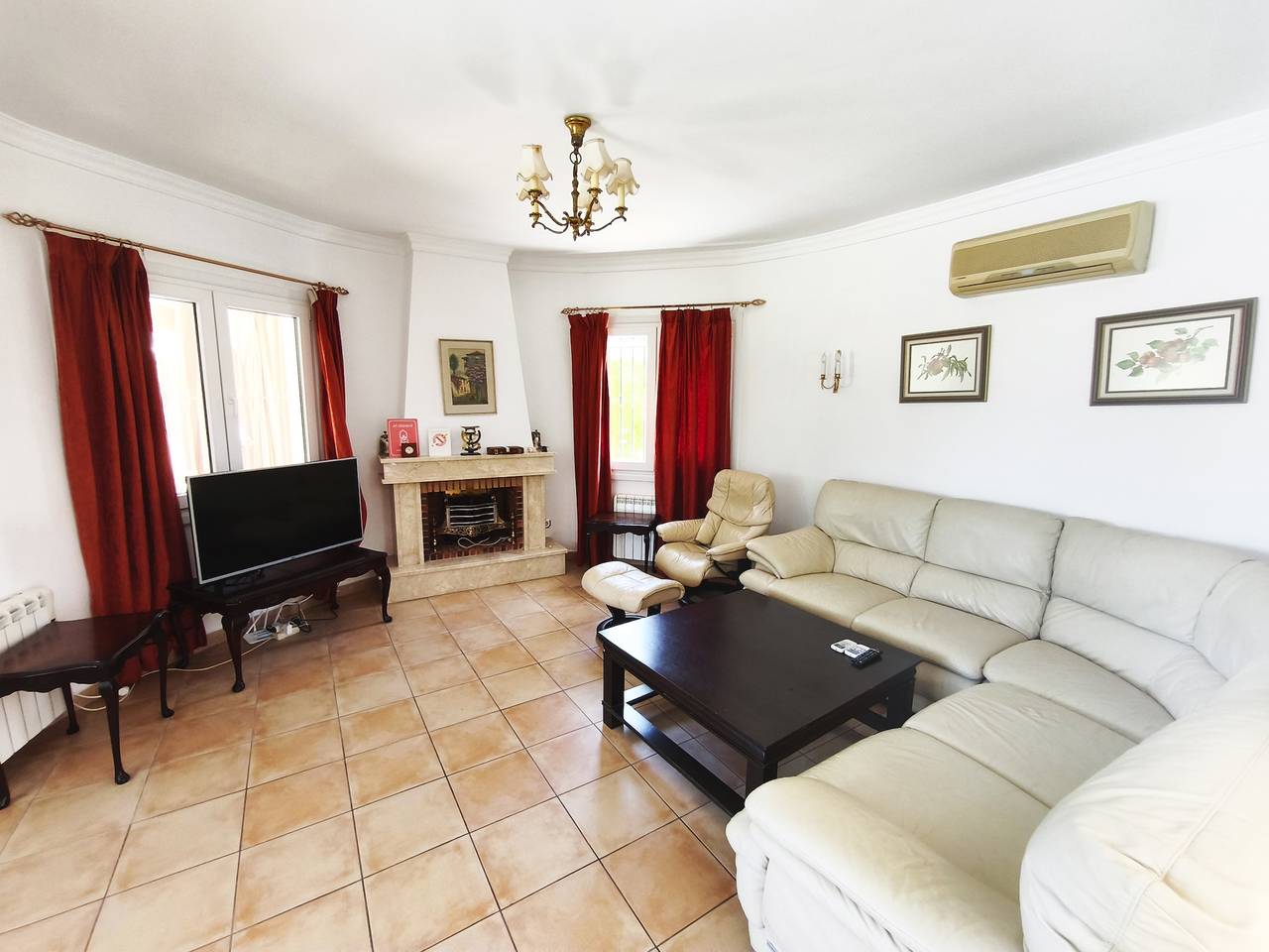 Anacasa Villa Murillo Oliva Nova Met in Oliva, Costa Blanca