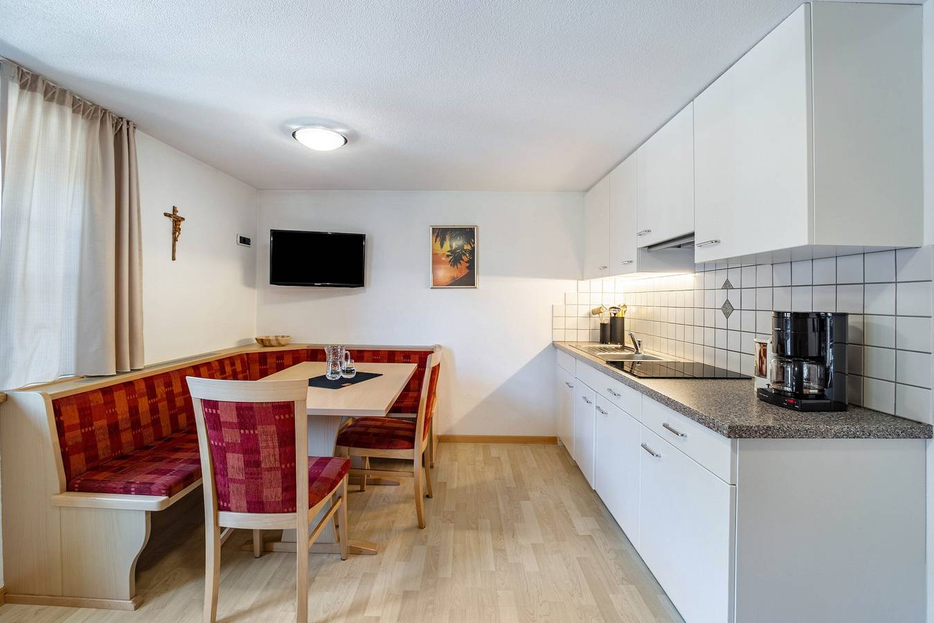 Appartamento intero, Appartamento 'Bergkristall 2' con vista sulle montagne, giardino in comune e Wi-Fi in San Giacomo, Valle Aurina