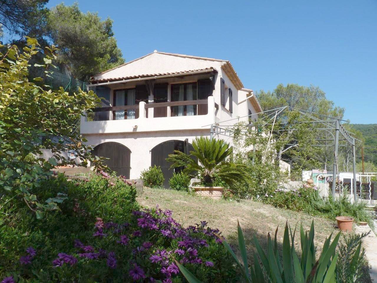 Appartement entier, Standard Apartment in Drap, Côte méditerranéenne (France)