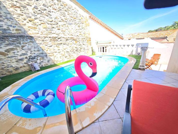 Location de vacances pour 8 personnes, avec vue et jardin, animaux acceptés dans Tourreilles