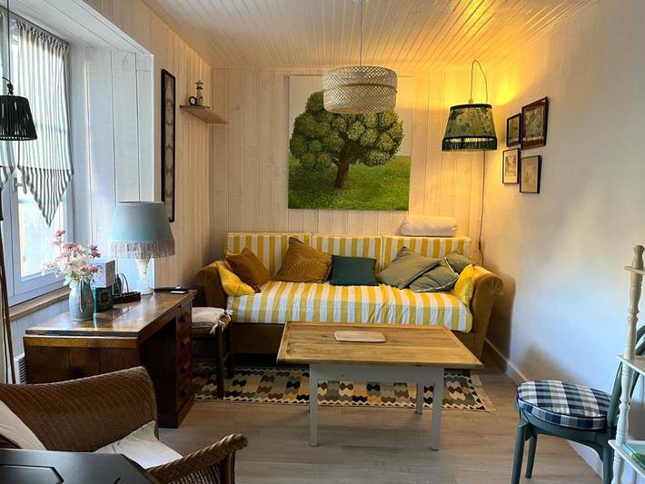 Location de vacances pour 4 personnes, avec Balcon et Jacuzzi ainsi que Terrasse et Sauna à Vitrac (Cantal)