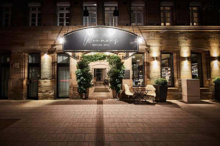 Hotel für 4 Personen, mit Terrasse und Garten in Fürth
