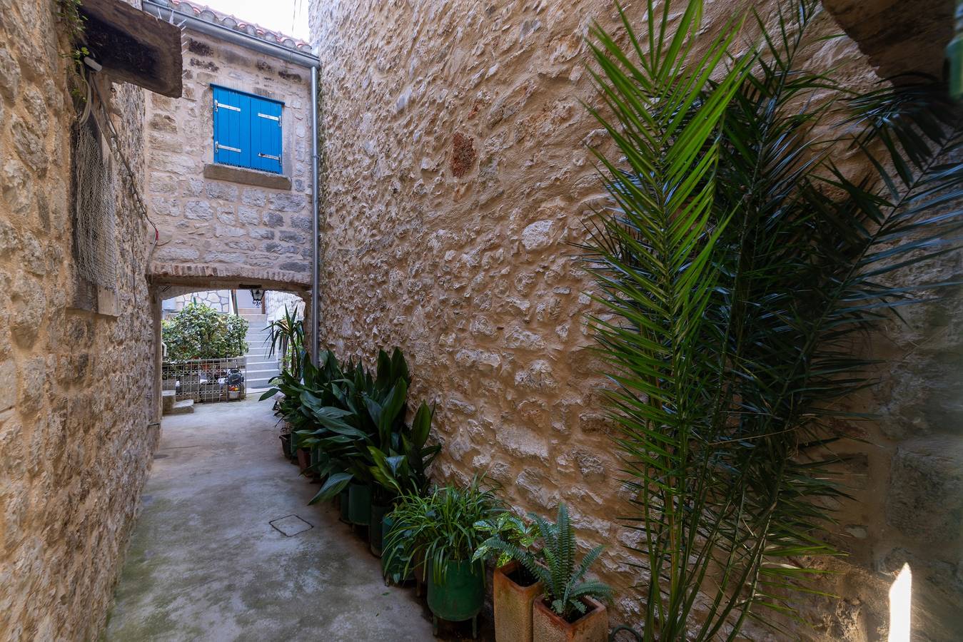 Appartement entier, Appartement de trois chambres avec le balcon Stari Grad, Hvar A-22052-a in Stari Grad, Hvar