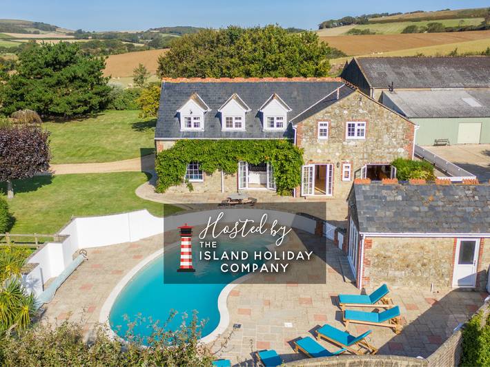Holiday home for 10 people, with garden, with pets on the Isle of Wight