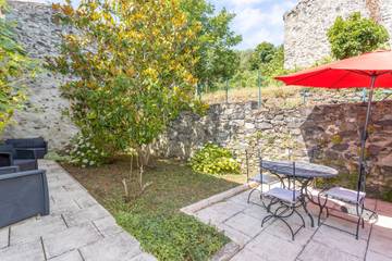 Gîte pour 4 personnes, avec jardin, animaux acceptés à Gincla