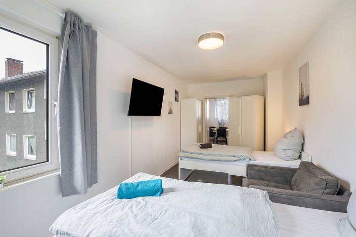 Hel lejlighed, Vacation apartment 'Ideal for the explorer family' with Wlan in Dinslaken, Lower Rhine