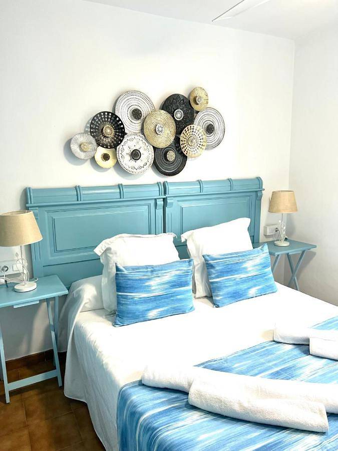 Villa pour 6 personnes, avec jardin à Cala Blanca - 2