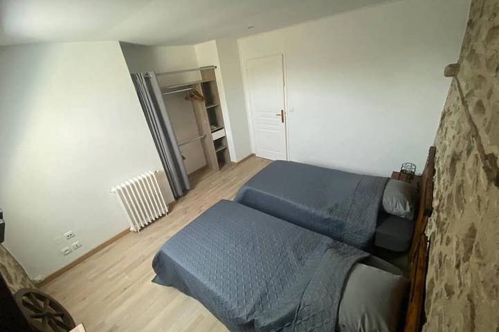 Location de vacances pour 6 personnes, avec jardin à Saint-Jean-Lagineste - 2