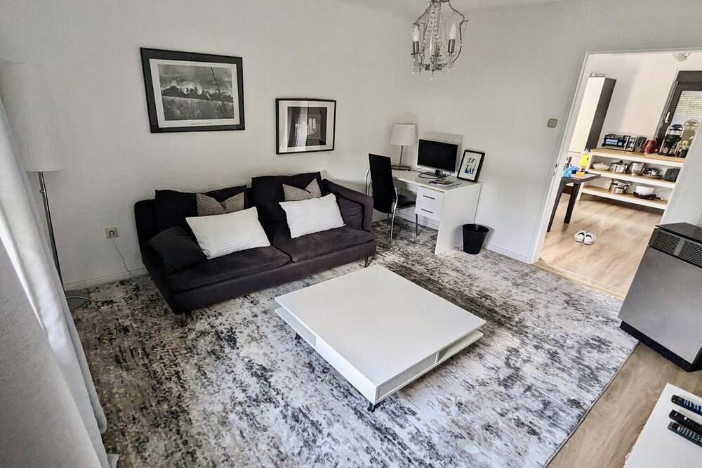 Ganze Wohnung, 60 m2  Apartment mit 2 Schlafzimmer in ruhige Würzburg-Frauenland in Würzburg, Fränkisches Weinland