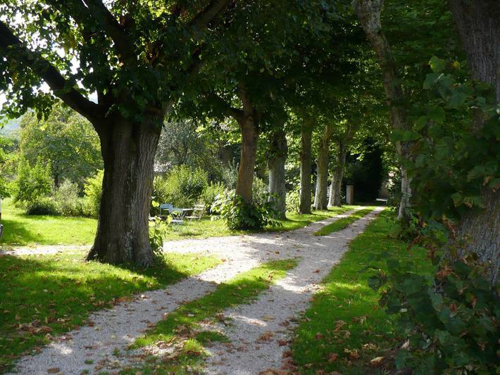 Gîte pour 8 personnes, avec terrasse et jardin, animaux acceptés