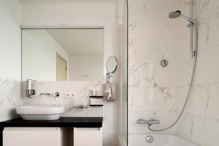 Hôtel pour 3 personnes, avec piscine ainsi que jardin et sauna à Herentals - 4