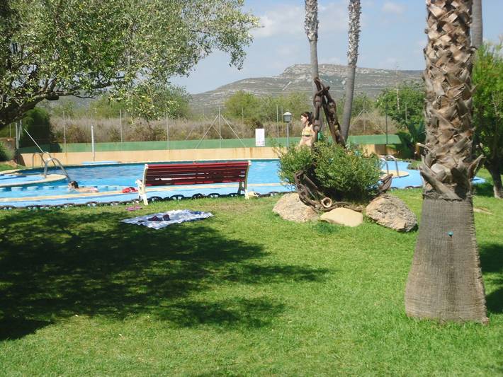 Cómodo bungalow familiar en Peñíscola, piscina comunitaria, parking, aire acondicionado opcional in Peñíscola, Costa del Azahar
