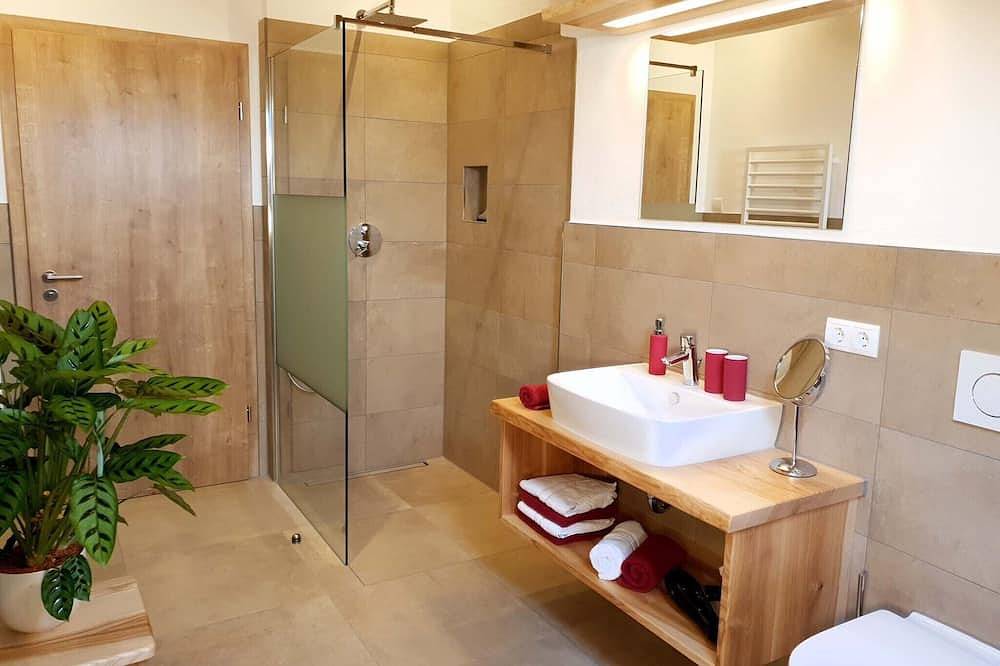 Ganze Wohnung, Ferienwohnung Abendrot, 86 qm Maisonette, 2 separate Schlafzimmer in Söchtenau, Landkreis Rosenheim