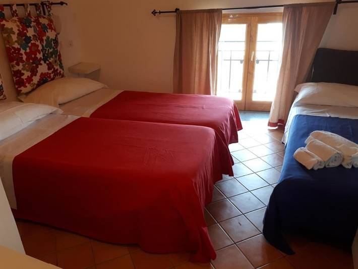 Location de vacances pour 3 personnes, avec jardin ainsi que vue et terrasse à Scala - 3