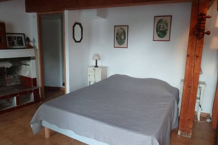 Location de vacances pour 9 personnes, avec terrasse et jardin, animaux acceptés dans Cabasson - 4