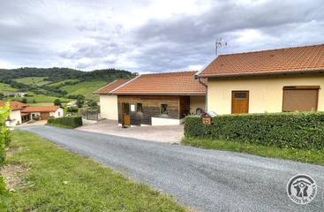 Cottage pour 28 personnes, avec terrasse à Fleurie
