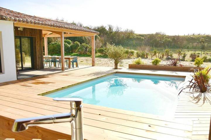 Villa for 7 people, with terrace and garden as well as hot tub - 1