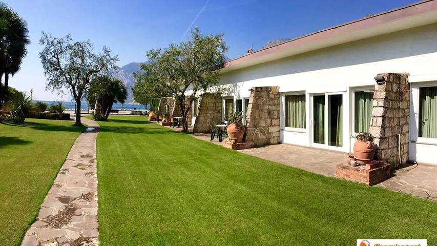 Gîte pour 4 personnes, avec Terrasse et Jardin à Torbole - 3