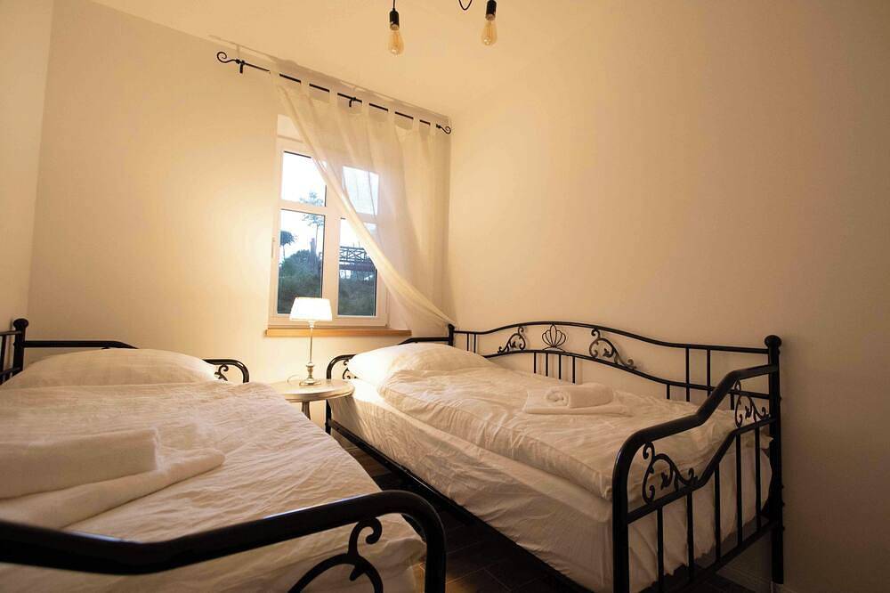 Ganze Wohnung, Apartment Nina für bis zu 4 Personen. Bis zu zwei Hunde willkomen! in Rinteln, Landkreis Schaumburg