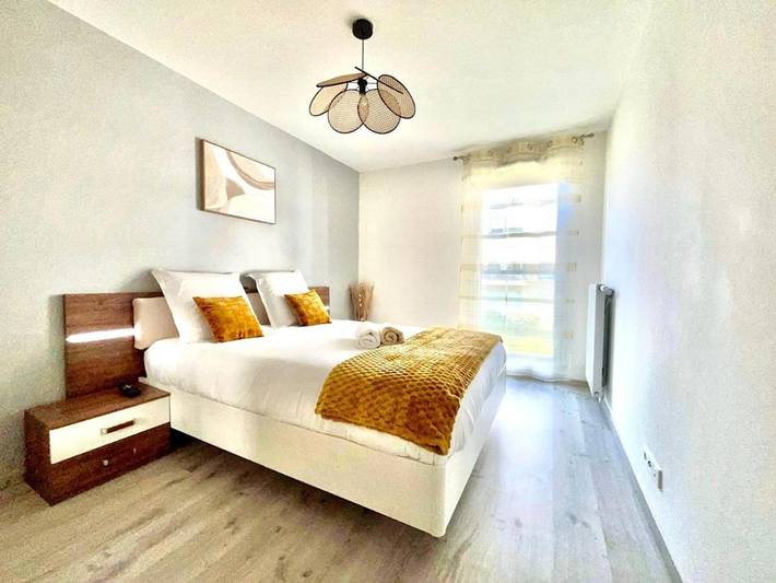 Gîte pour 6 personnes, avec balcon à Ermont